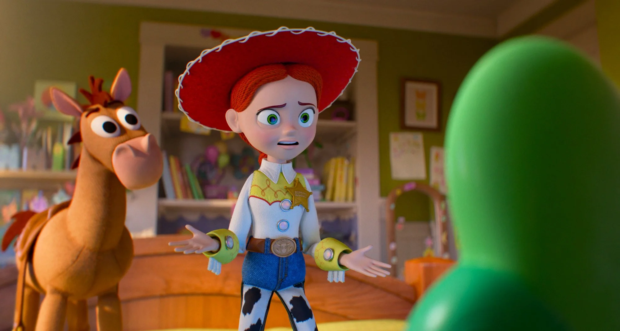 Bullseye, Jessie (Joan Cusack) and Lilypad (Greta Lee) in TOY STORY 5.